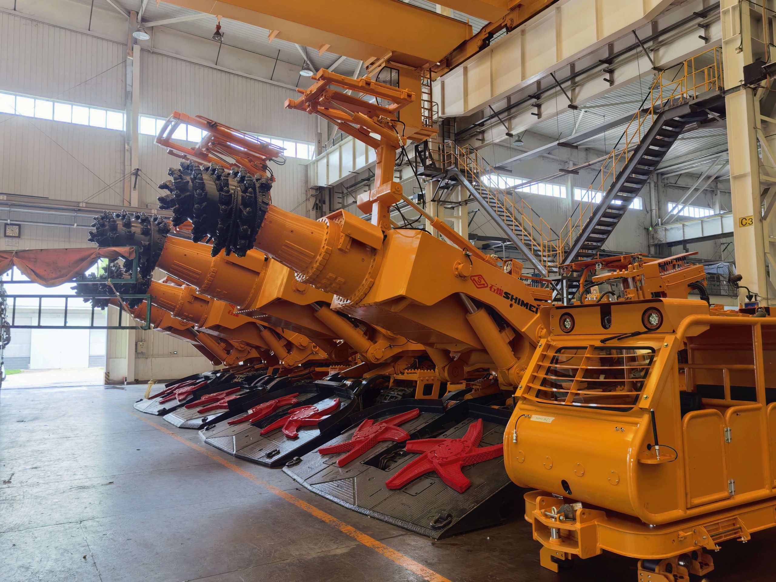 Coal mining tunneling machine